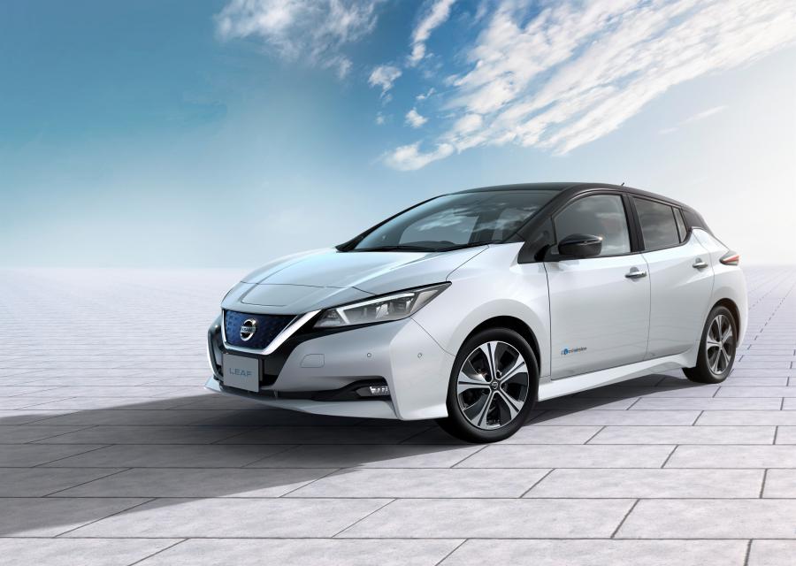  Nissan Leaf 2.zero 2017 года  (JP) (фото 11 из 56)